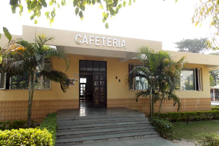 cafeteria